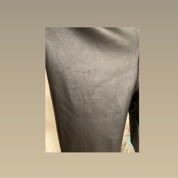 Vegan leather leggings - Picture 3 of 4